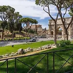 Luxe Escape Colosseo
