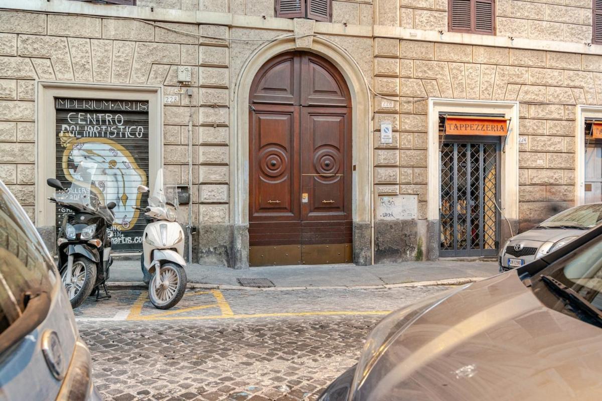 Luxe Escape Colosseo Apartment Rom
